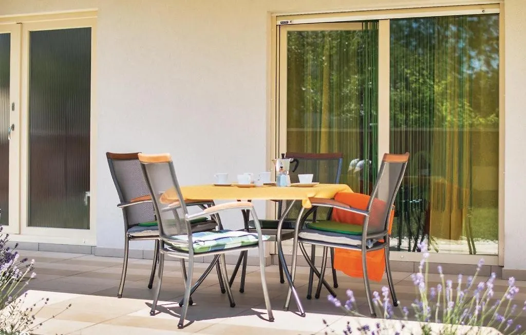 Garden Apartment With Terrace And Grill Pula